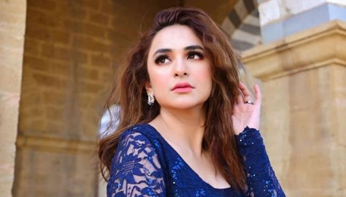 Yumna Zaidi essayed the role of Zarnab in drama serial Gentleman alongside Humayun Saeed