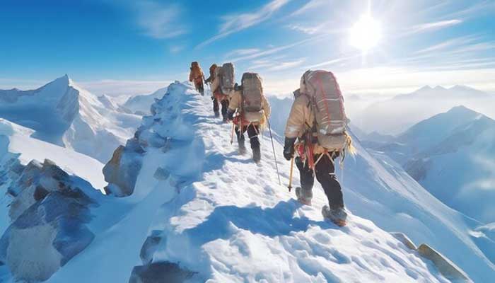 Mountain of death: 5 Russian mountaineers die in climbing incident