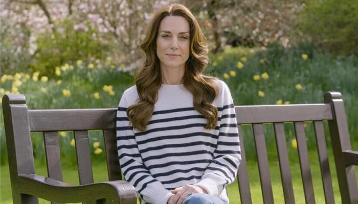 Kate Middleton changed shirt in old video to match with what Prince William was wearing