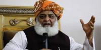 حکومت نے آئین سے کھلواڑ کیا تو ہم سڑکوں پر ہوں گے، فضل الرحمان
