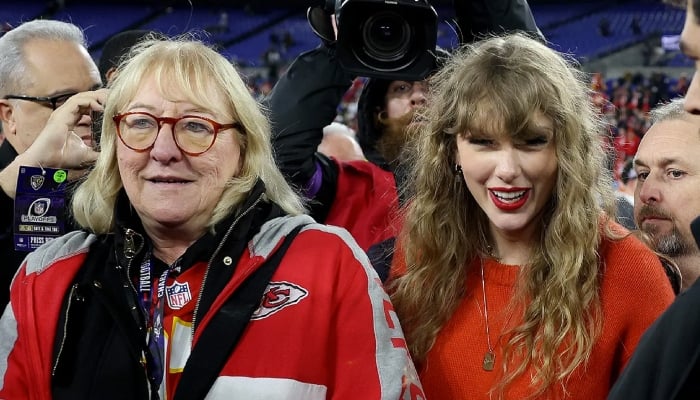 Travis Kelce mom attends her first Eras Tour concert to cheer Taylor Swift