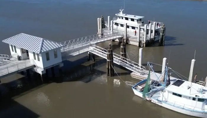 Georgia dock collapse on Atlantic coast claims 7 lives