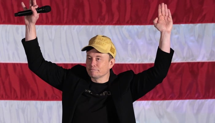 Elon Musk distributes $1 million to random voters in Pennsylvania during tour