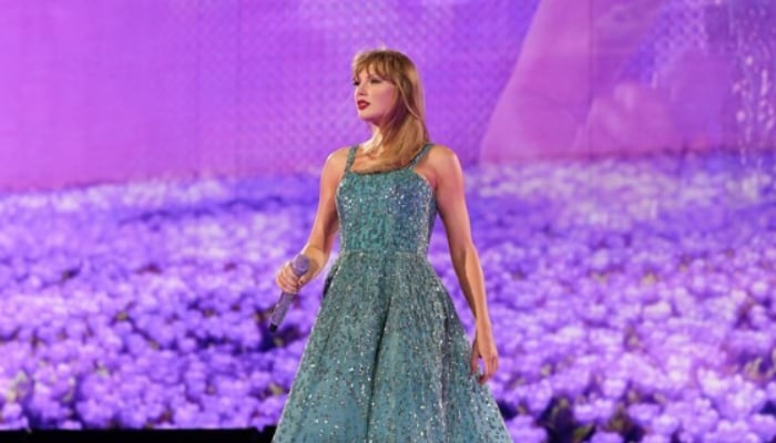 Taylor Swift shares thrilling statement after kicking off Eras Tour final leg