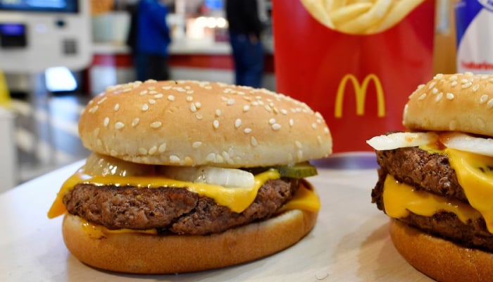 McDonald’s Quarter Pounders cause E. coli outbreak in US: 1 dead, 49 sick