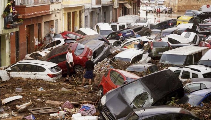 Death toll rises to terrifying number as Spain faces severe flooding crisis