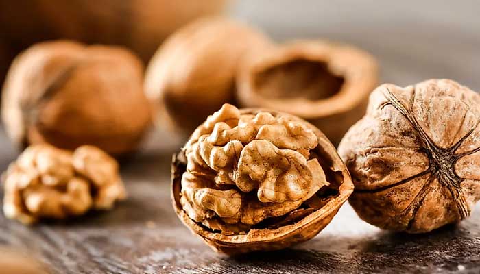 Discover 7 foods to keep brain healthy, memory sharp