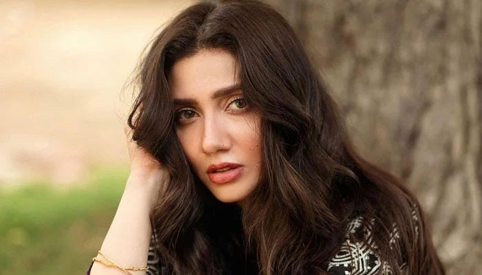 Love Guru stars Mahira Khan and Humayun Saeed in the lead roles