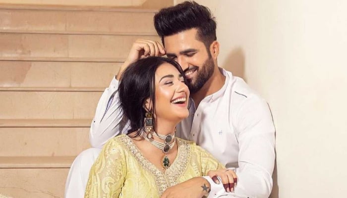 Falak Shabir shares secret to ‘happy marriage’ with Sarah Khan