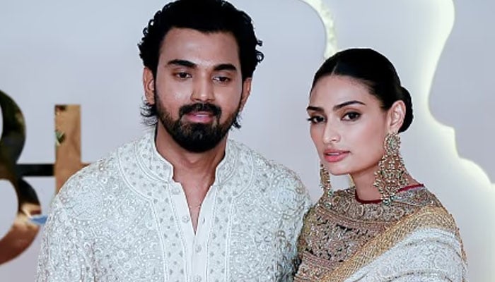 Actress Athiya Shetty announces her first pregnancy with KL Rahul