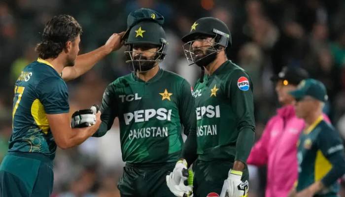 Australia defeats Pakistan in second T20 match series