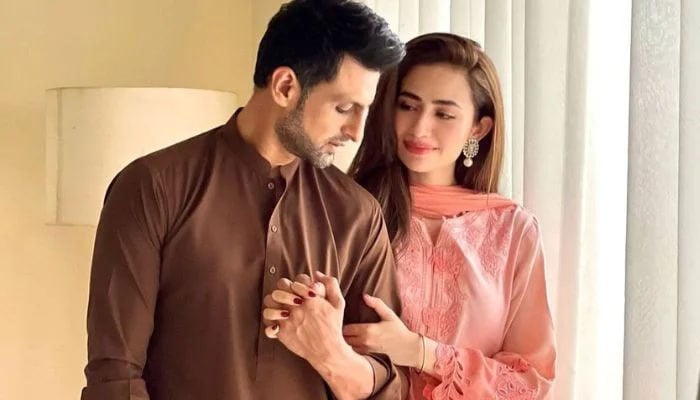 Sana Javed confesses love to husband Shoaib Malik