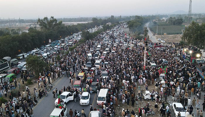 پی ٹی آئی کو دھرنے کیلئے دو مقامات پر جگہ دینے کی پیشکش