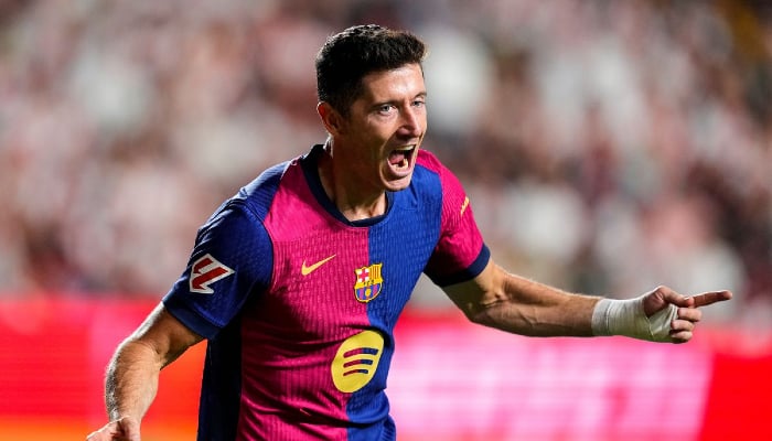 Robert Lewandowski equals Ronaldo and Messis record with new milestone