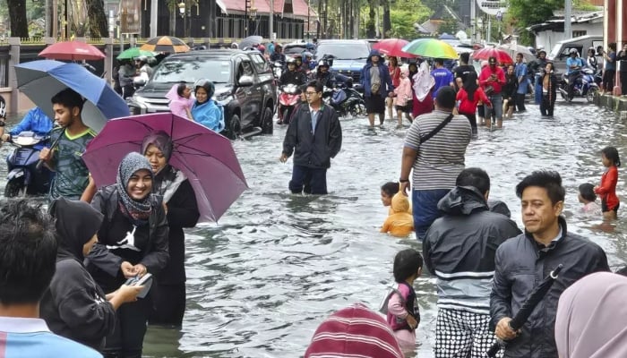 Malaysia faces tragedy as floods kill three, uproot over 90,000 residents