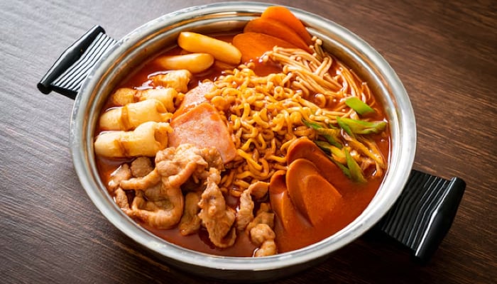 North Korean authorities shut down all the shops selling budae-jjigae and tteokbokki