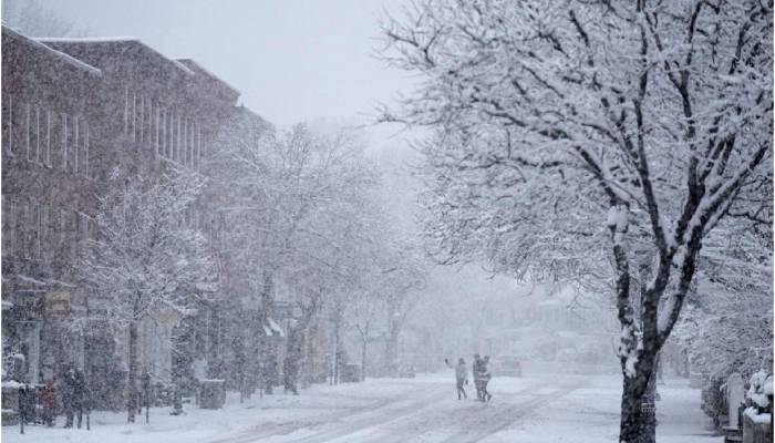 Eastern US shivers under Arctic blast and intense lake-effect snow