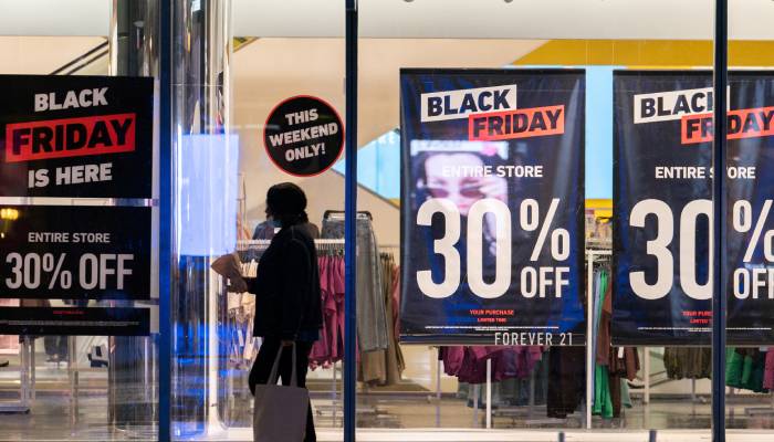 Black Friday online shopping hits historic highs across the US