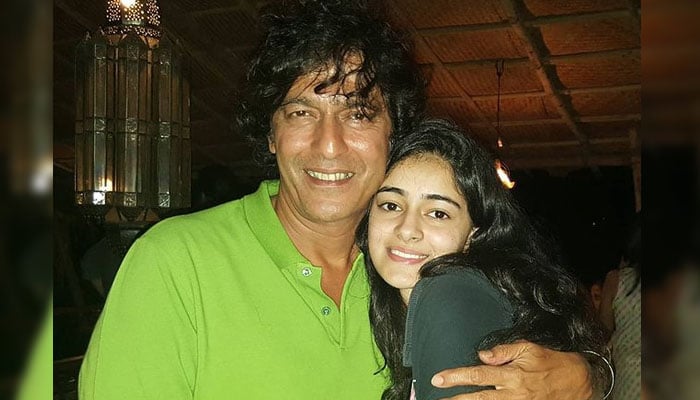 Ananya Panday makes surprising claim about dad Chunky Panday