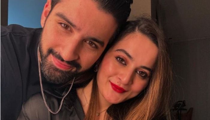 Aiman Khan pens mushy post for husband Muneeb Butt