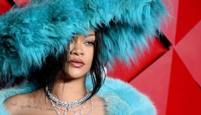 Rihanna becomes laughing stock for her Fashion Awards outfit choice