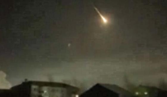 سائبیریا : آسمان پر شہاب ثاقب کا حیرت انگیز نظارہ، ویڈیو وائرل 