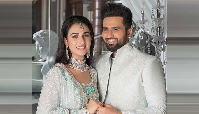 Sarah Khan, Falak Shabir serve pure love goals in throwback post