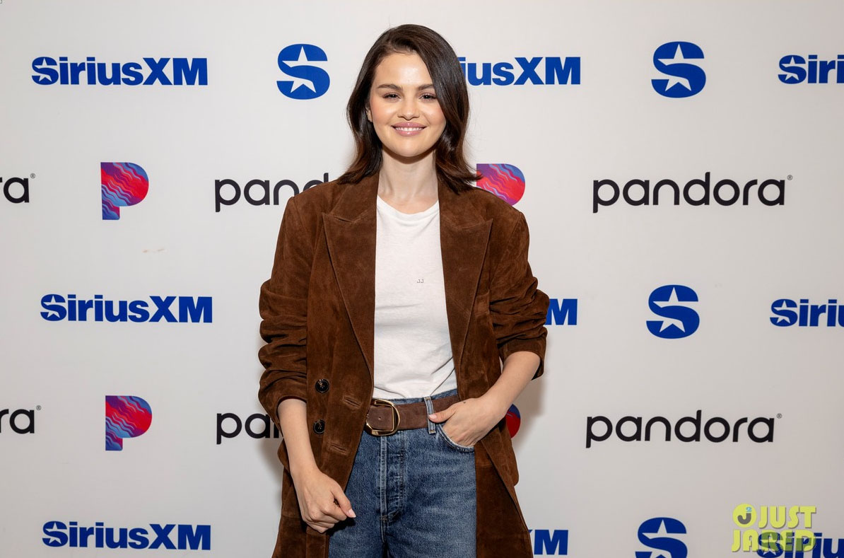 Selena Gomez makes first grand appearance after Golden Globe nods