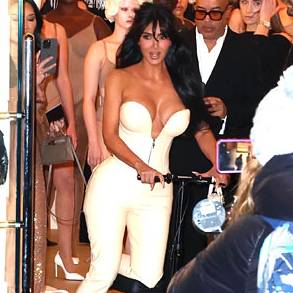 Kim Kardashian makes first appearance after tragic injury