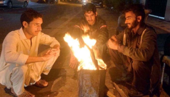 کوئٹہ میں پارہ نقطہ انجماد سے 6 ڈگری نیچے گر گیا