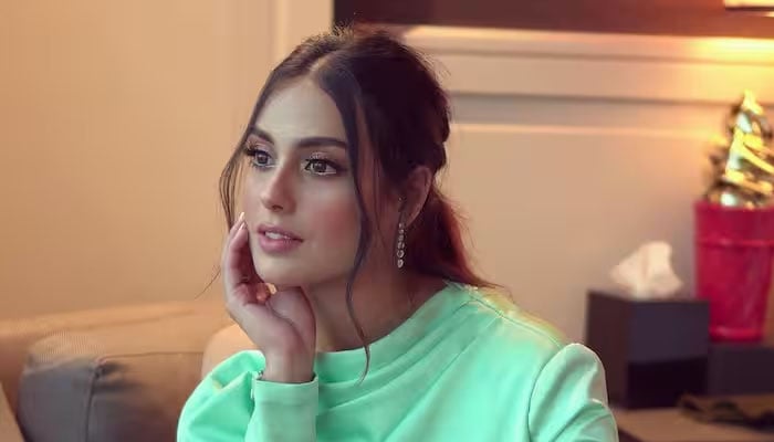 Iqra Aziz shares shocking update about her health