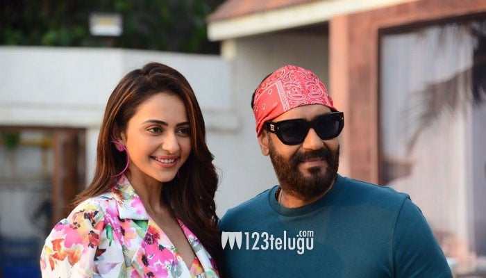 Ajay Devgn, Rakul Preet Singhs De De Pyaar De 2 postponed