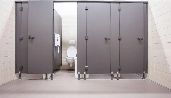 Doctors’ revealed peeing frequency of a person shows how healthy they are