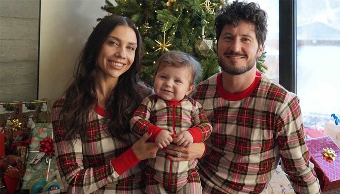 DWTS winner Jenna Johnson takes son Rome to see  Santa Claus