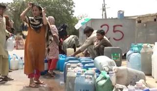 کراچی، مختلف علاقوں میں ایک ماہ سے پانی کی فراہمی معطل