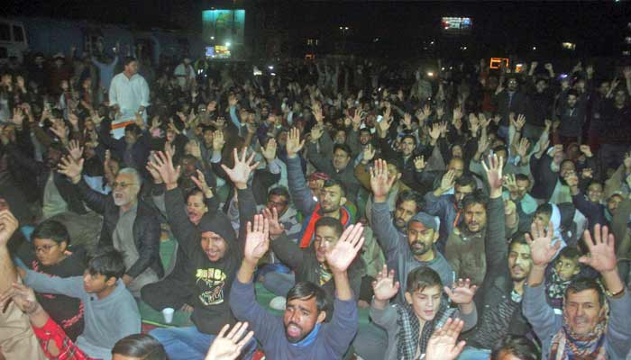 کراچی میں ایم ڈبلیو ایم کا احتجاج، مختلف علاقوں کی سڑکیں بند، شہریوں کو پریشانی