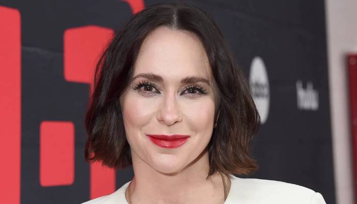 Jennifer Love Hewitt shuts down age-shaming critics with bold statement