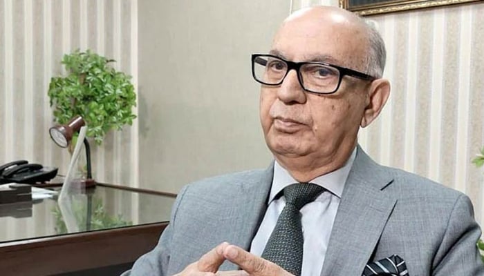 مسلم لیگ ن کے سینیٹر عرفان صدیقی—فائل فوٹو