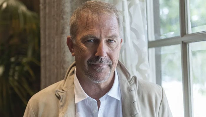 Kevin Costner attends Jeff Bezos dinner after partying with Jennifer Lopez