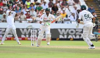 کیپ ٹاؤن ٹیسٹ: تیسرا دن ختم، فالو آن کے بعد پاکستان کے ایک وکٹ 213 رنز