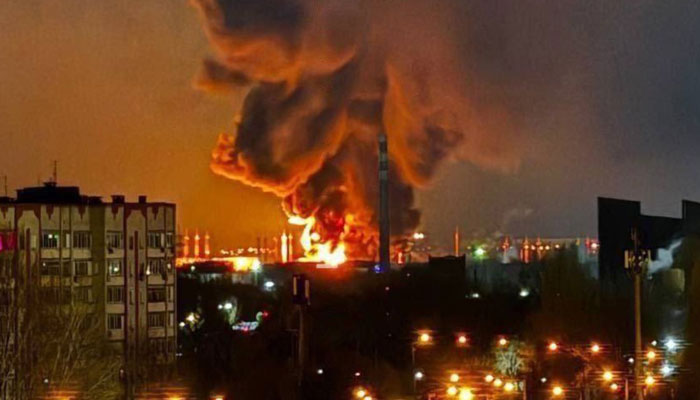 یوکرینی شہر زپوریژے پر روسی فضائی حملہ، 13 افراد ہلاک