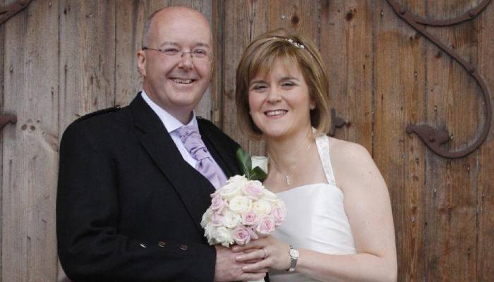 Ex-first minister Sturgeon announces end of marriage with Murrell