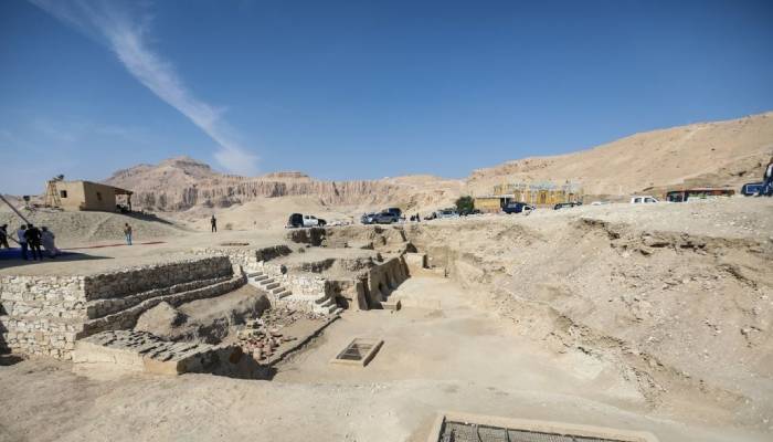 Archaeologists uncover stunning artifacts from Hatshepsuts valley temple