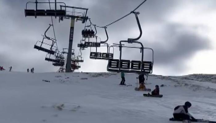 Chair lift collapse in Spain leaves dozens injured at Astun resort