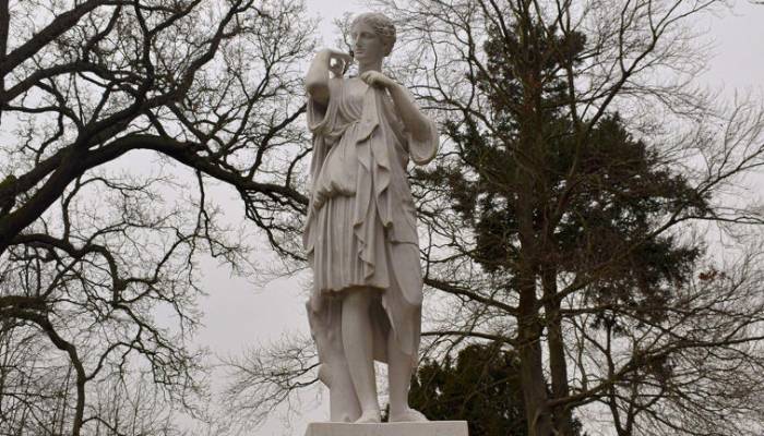 Swiss Garden welcomes back iconic statue after 50 years