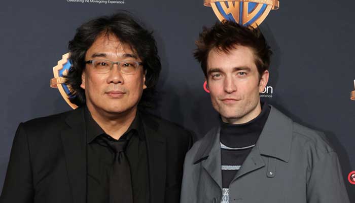 Robert Pattinson praises Bong Joon Ho at Mickey 17 press conference