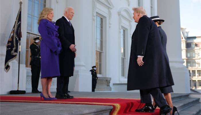 Joe, Jill Biden snap final selfie from White House ahead of Trumps inauguration