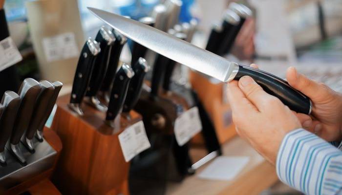 UK government plans stricter regulations for buying knives online