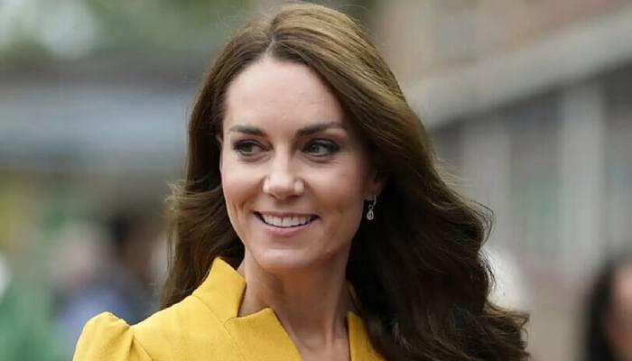 Princess Kate cheers on England rugby team ahead of Ireland face off