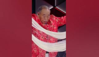 چینی شیف کا پتلے نوڈل بنا کر نیا عالمی ریکارڈ قائم